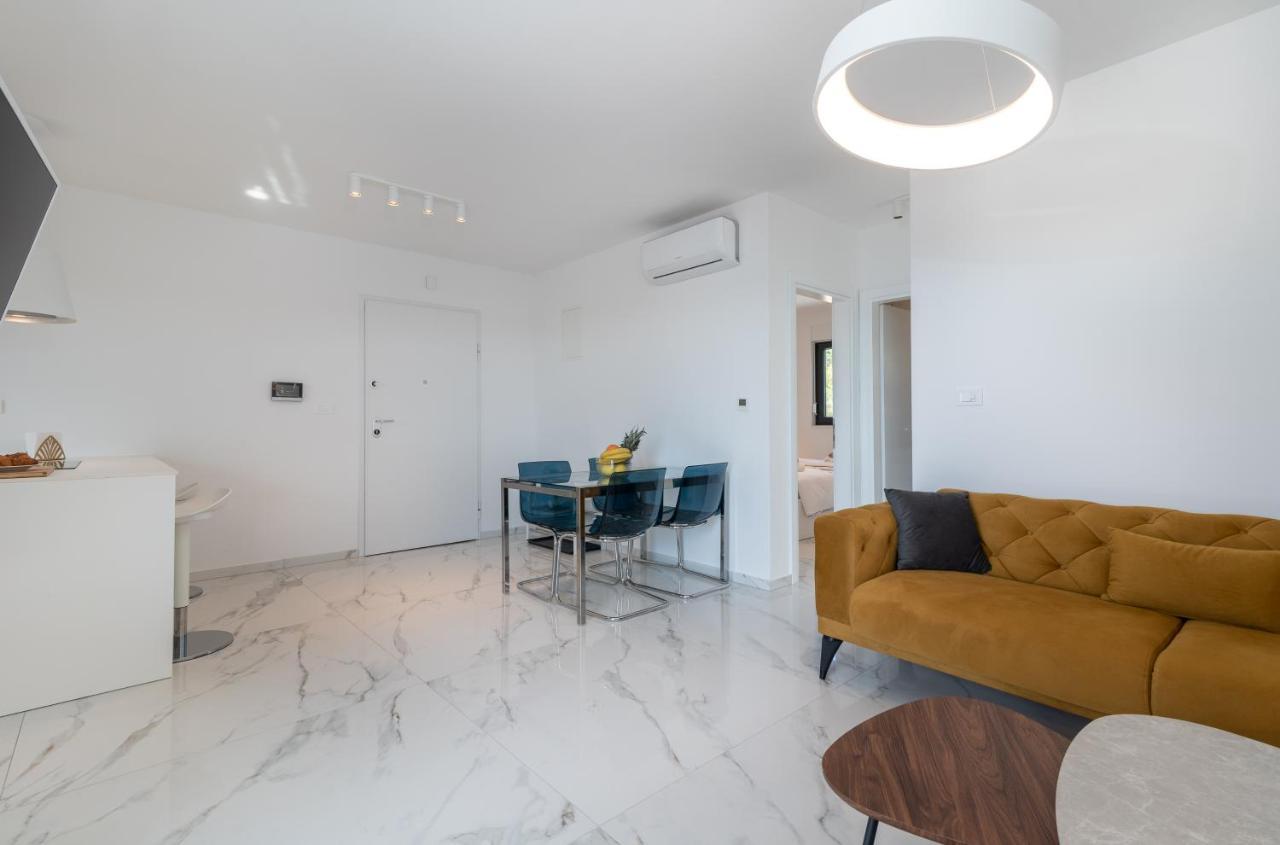 Lavender Tree - Luxury Apartments Trogir Luaran gambar