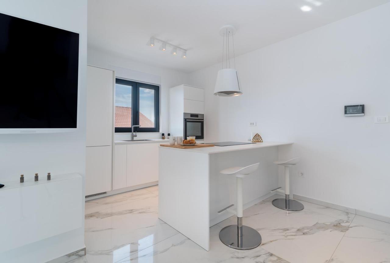 Lavender Tree - Luxury Apartments Trogir Luaran gambar